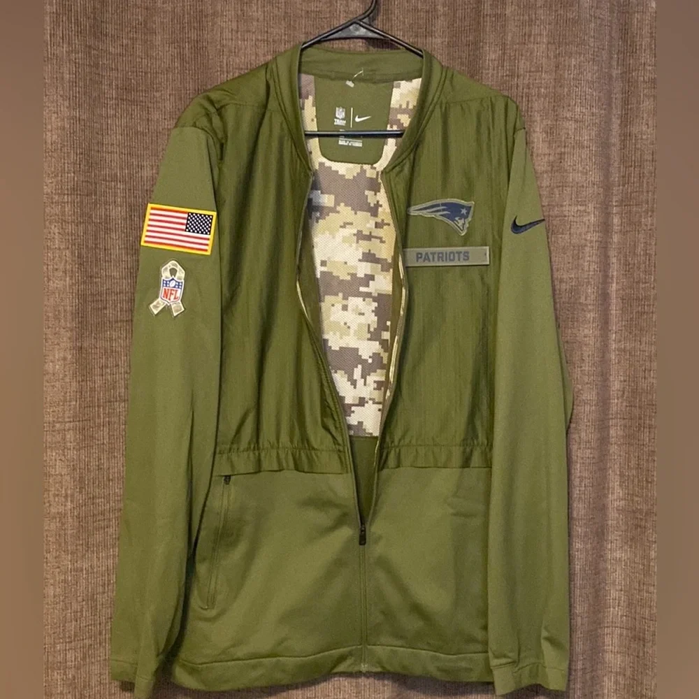 Nike New England Patriots Salute to Service Green Track Jacket Mens L